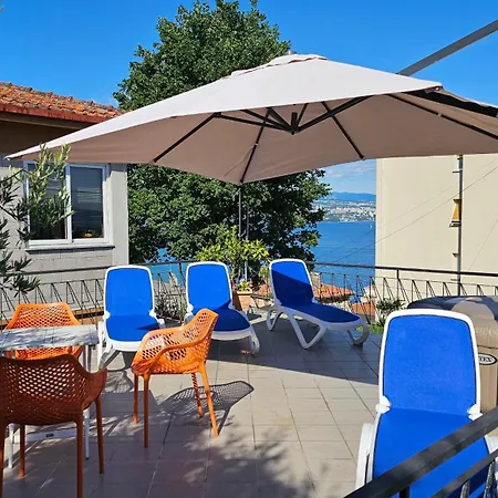 Elvira Apartment *